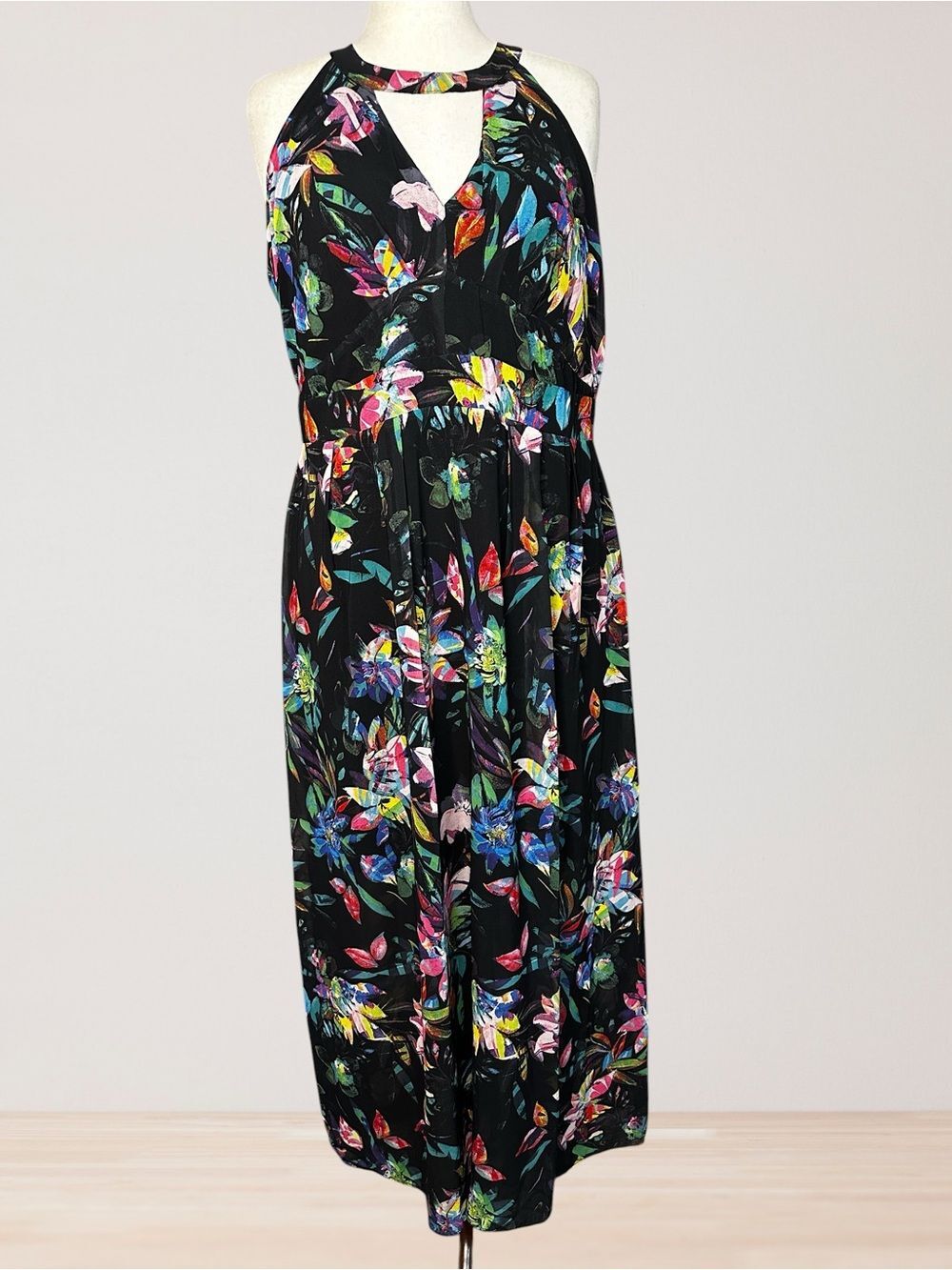 City Chic Black Floral Halter Maxi Dress